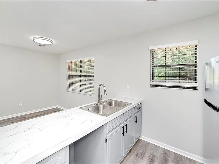 355 Santa Fe Trl — Photo 18
