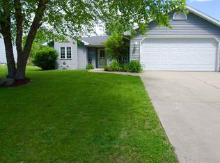 2957 Settlement Dr, Madison, WI 53713
