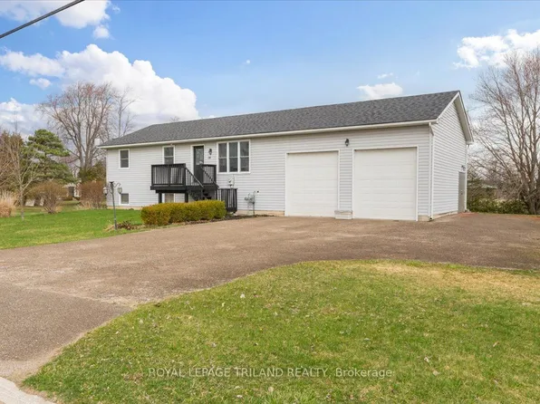 14 Wellington Ave, Southwest Middlesex, ON N0L 1A0