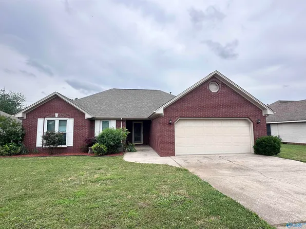 203 Lincoln Ave, Muscle Shoals, AL 35661