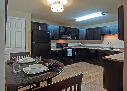 The Woodlands of Minnetonka Apartments Photo 1