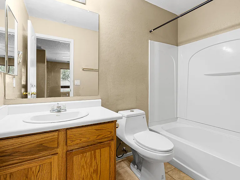 751 N Port Dr — Photo 13