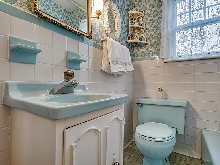514 Brighton Ave — Photo 16