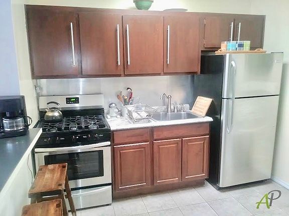 3rd image of 149 Hancock St #3