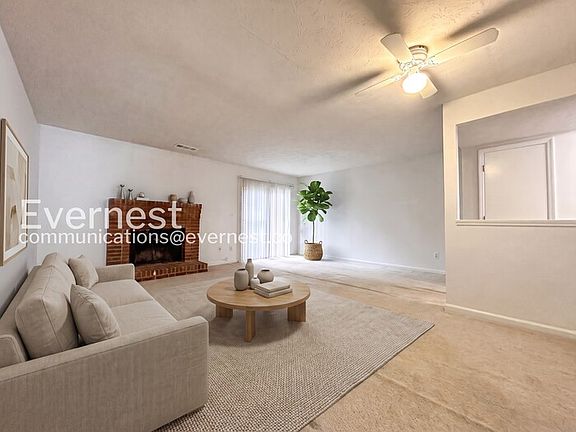 2nd image of 402 Hamilton Trce