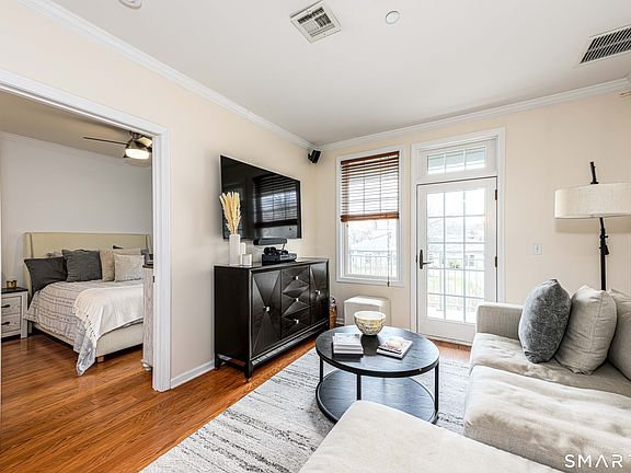 5th image of 60 Maple Street APT 17