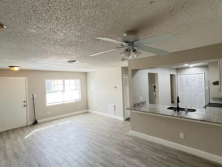 1512 Sophie Blvd — Photo 6