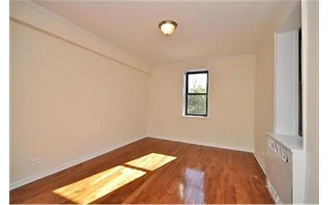 Sold by Douglas Elliman | media 36