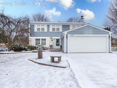 22515 Heatherwoode Dr, Novi, MI, 48375