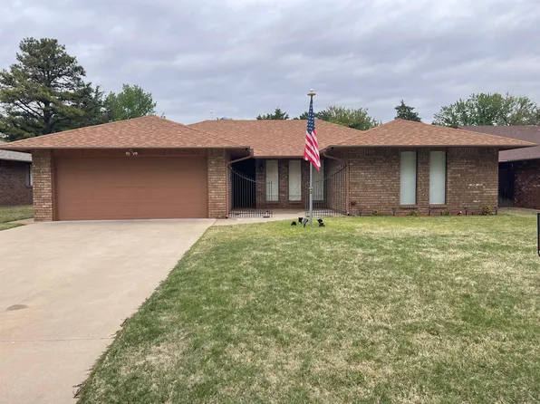 2076 Lantern Ln, Enid, OK 73703