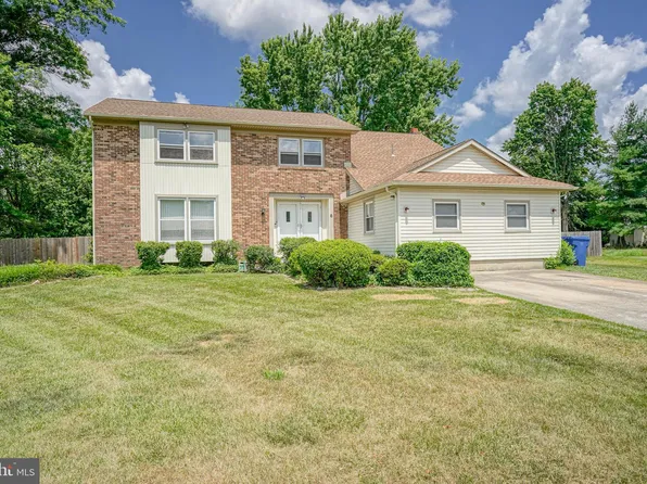 6 Winter Pl, Cherry Hill, NJ 08003