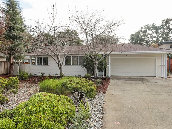 2nd image of 629 Glenbrook Dr