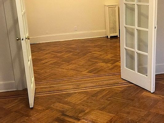 2nd image of 194 Avenue U #2R
