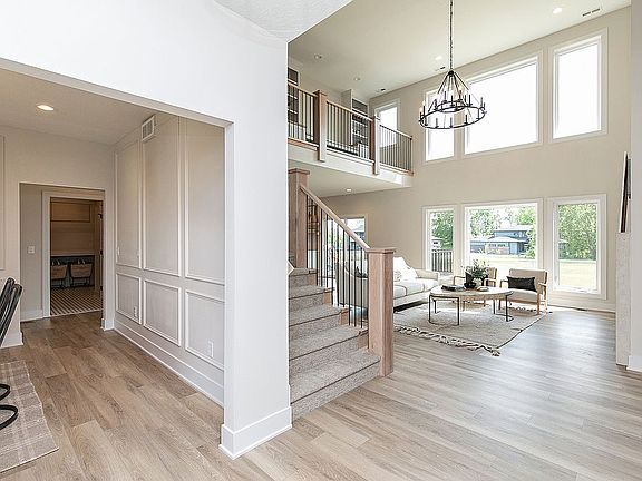 18 Foot Ceilings in Living