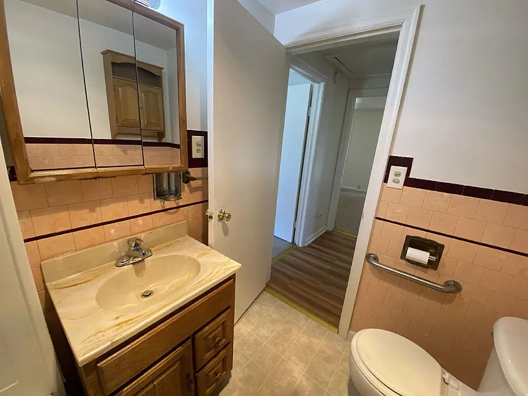 710 W Broccoli St — Photo 24