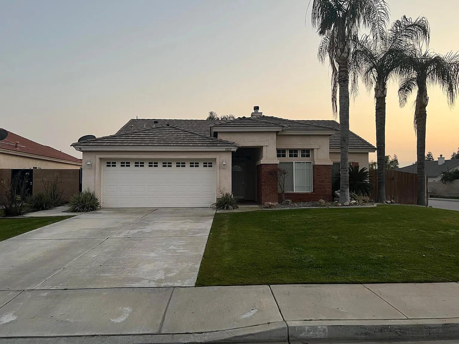4 bed, 1797 sqft, $3,000 — Photo 1