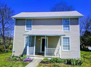 2738 Middlesettlements Rd, Maryville, TN 37801