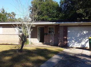 8915 Ricardo Ln, Jacksonville, FL 32216
