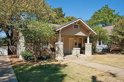 5405 Worth St Photo 1