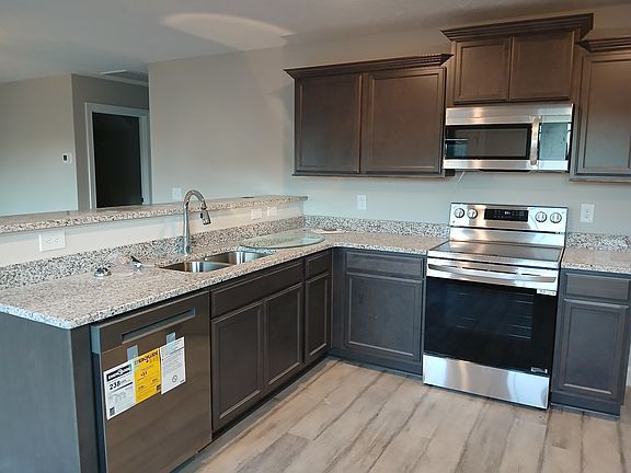 5th image of 2918 Valley Farms Dr Lot 145