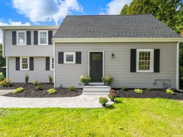 547 Turnpike St, South Easton, MA 02375