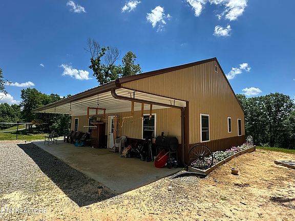 3rd image of 1561 Coon Hollow Rd