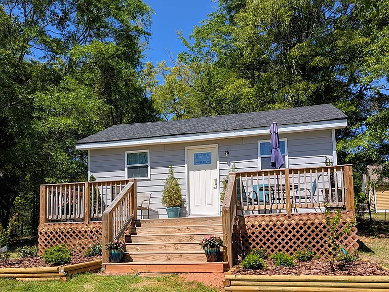 990C Belmont Rd — Photo 1