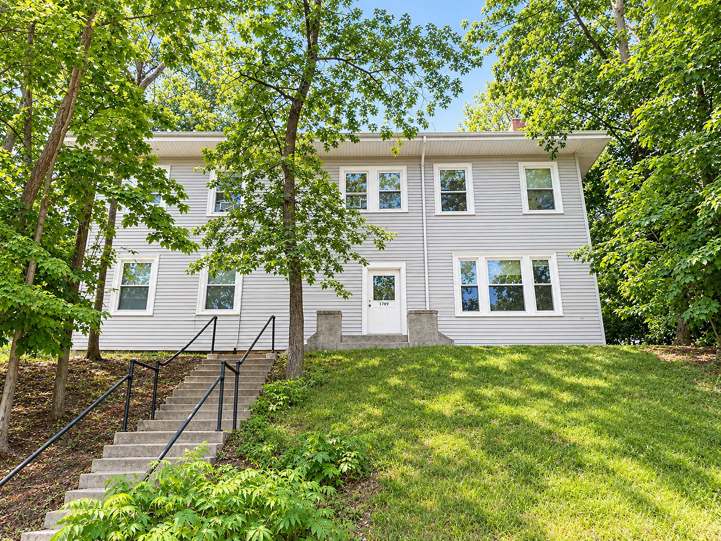 5 bed, $1,075 — Photo 2