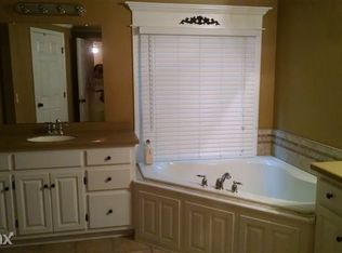 1152 Chapman Rd, Lizella, GA 31052