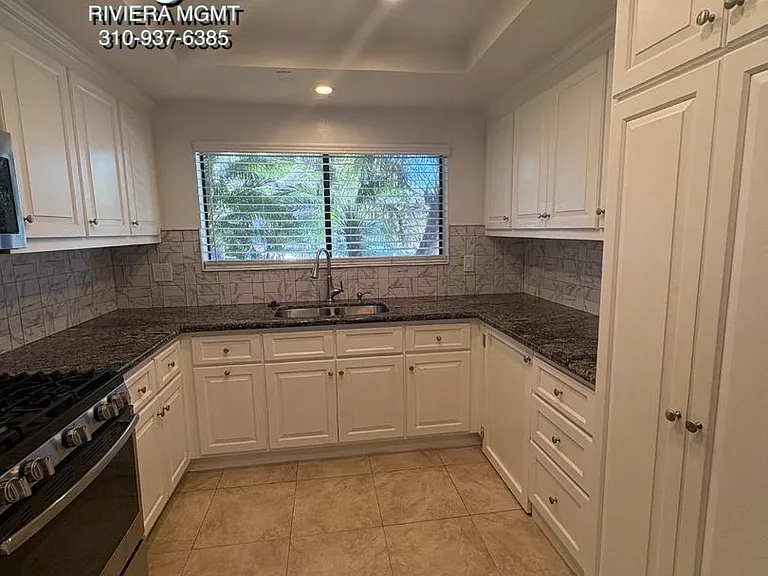 2300 Carnegie Ln #1 — Photo 3