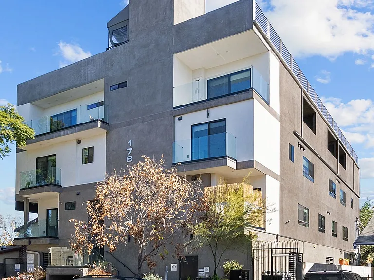 Alexandria 178 Townhomes LLC — Photo 3