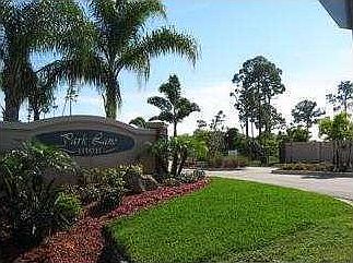 2nd image of 6455 Parklane Ct
