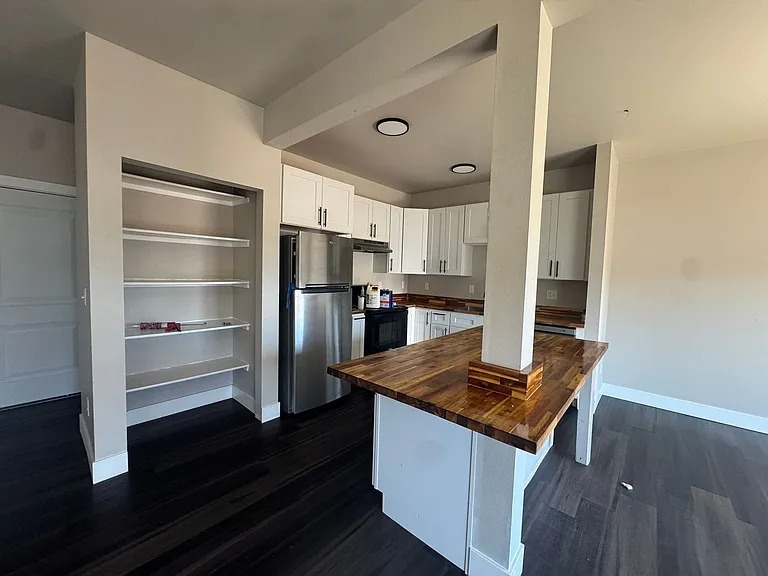 144 Allison Ave — Photo 9