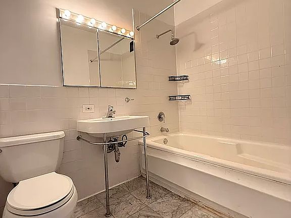4th image of 53 Stone St #2J