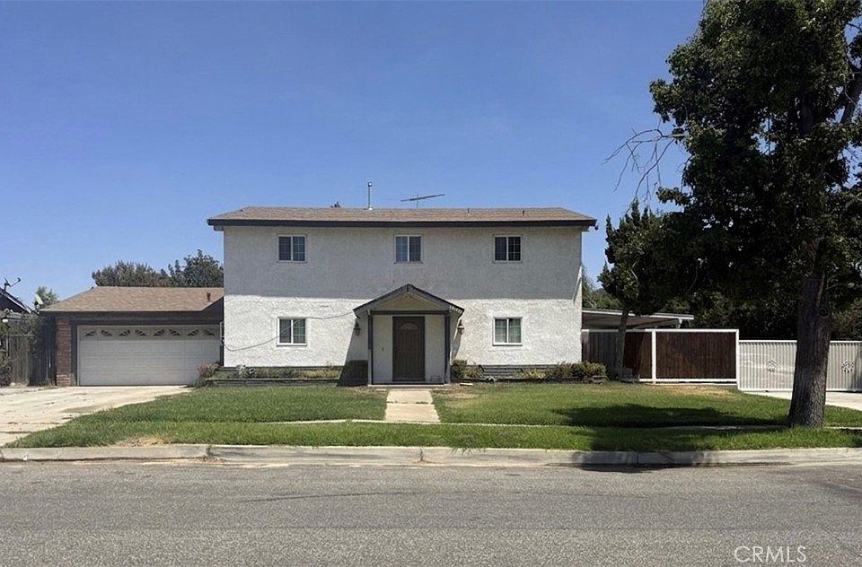 1st image of 11093 Spruce Ave