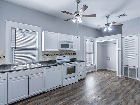 5th image of 609 Herring Ave