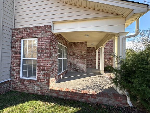 2nd image of 3313 Brome Ln