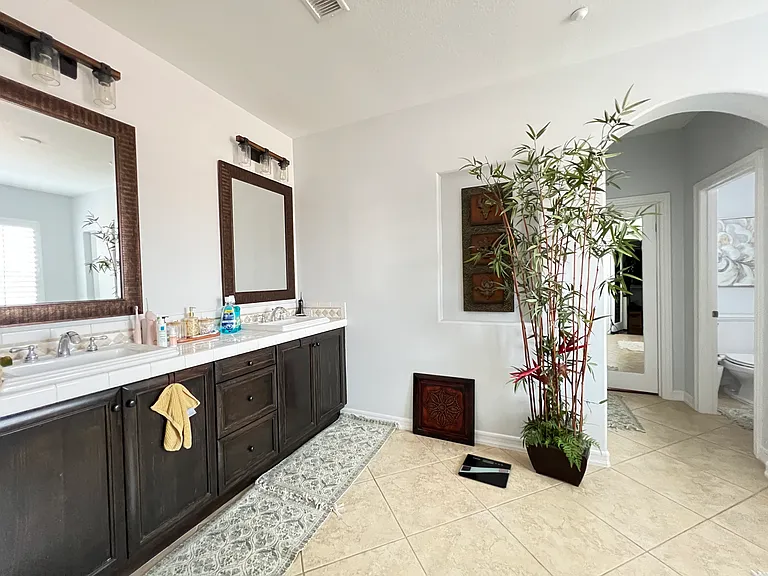 6921 Breezy Glen Dr — Photo 24