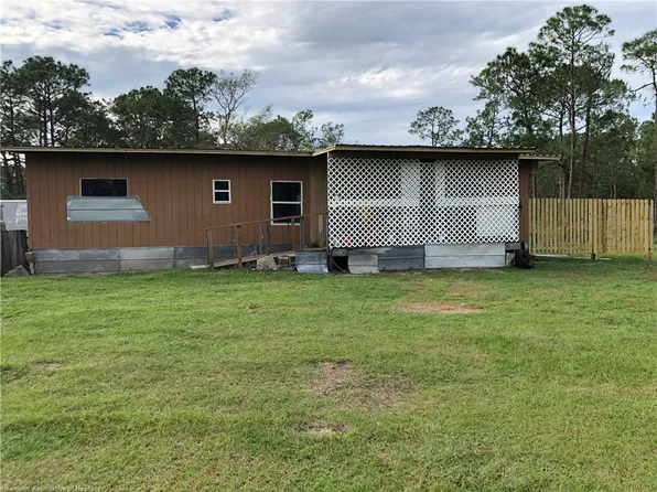 929 N Riverdale Rd, Avon Park, FL 33825