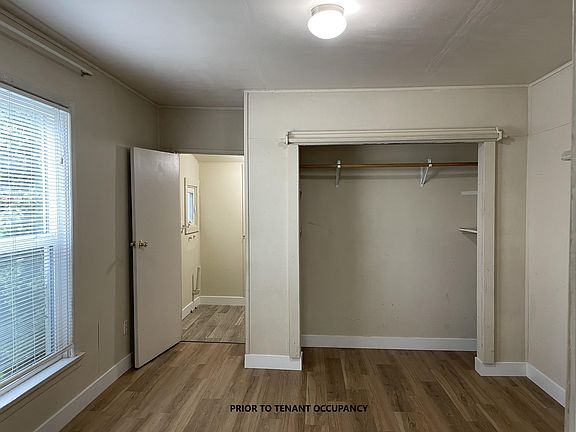 4th image of 618 SE M St