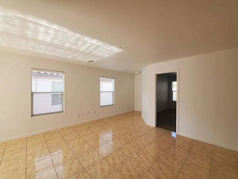 11051 Alora St — Photo 4