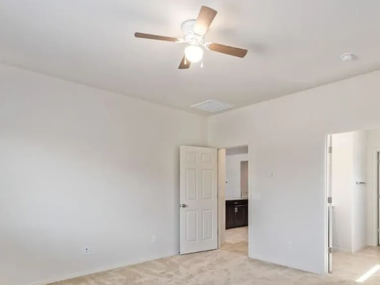 W Yucca Ln — Photo 9