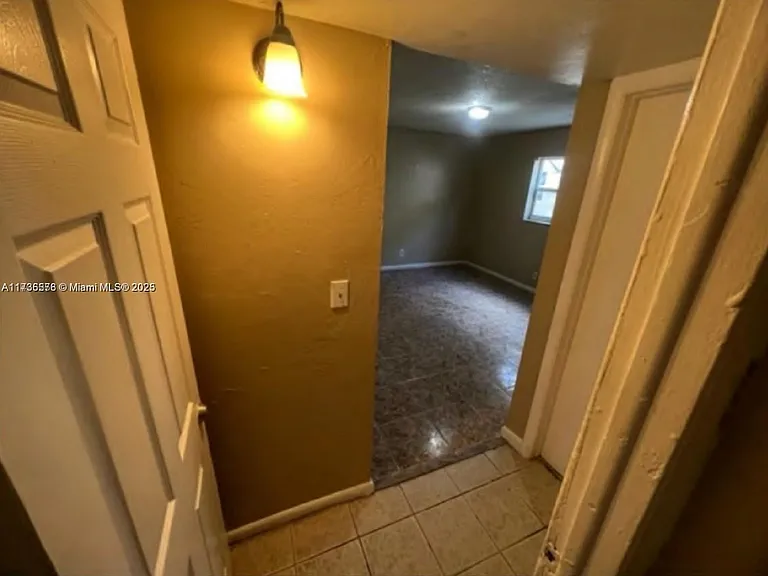 624 SW 16th Ave #C — Photo 5