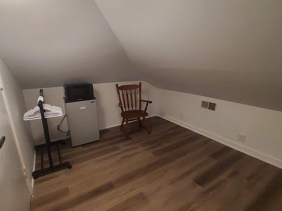 3rd image of 417 Ebenezer Ave #6