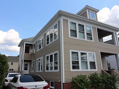 52 Bloomfield St Pawtucket Ri 02861 Mls 72549723 Zillow