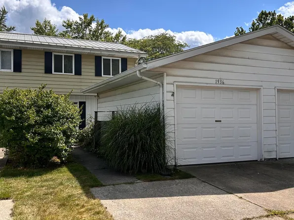1936 Greenock St, South Bend, IN 46614