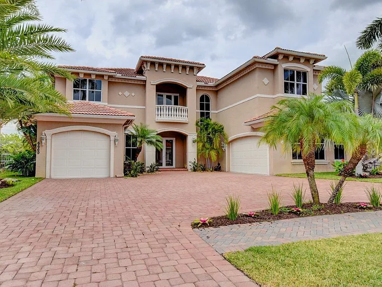 6669 Cobia Cir — Photo 2