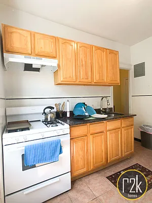 Rented by Realty 2000 Corp | media 29