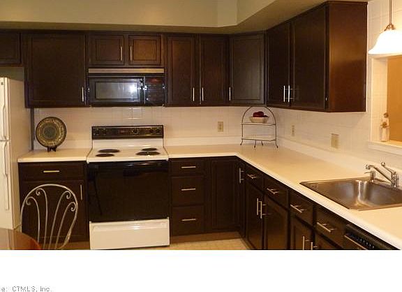 3rd image of 706 Highpoint Dr