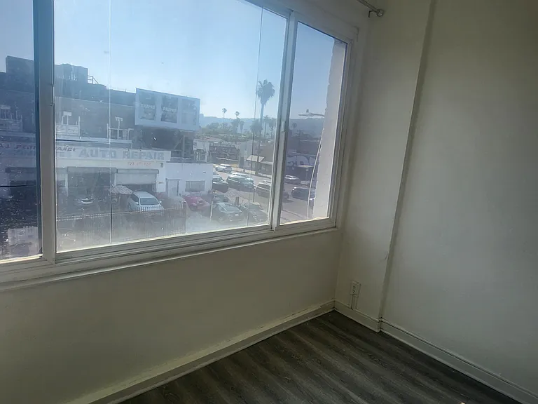 7922 W Beverly Blvd #207 — Photo 5